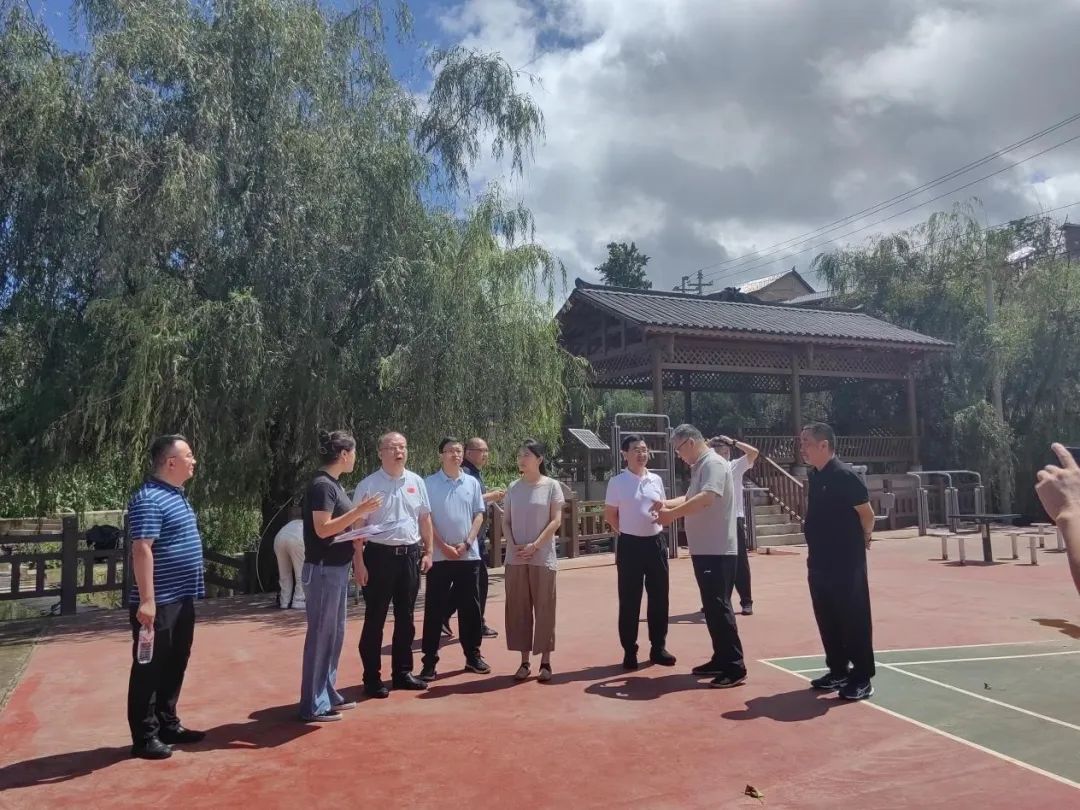 热博RB88体育官网-图文：体育系2005届研究生赴同济大学体育部交流